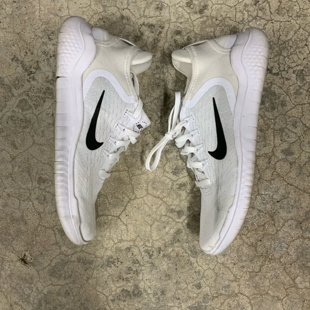 Nike Free Womens 7 RN 2018 White‎ Black 942837-100 Running Shoe